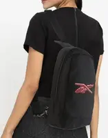 Нагрудная сумка, слинг Reebok Mono Strap черная