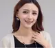 Серьги женские с коричневыми камнями код 809