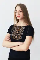 Летняя вышитая женская футболка. А-21 3XL