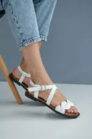 Женские босоножки кожаные летние белые Leader Style 2992 (38)