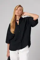 Жіноча сорочка oversize з четвертим рукавом - чорний цвет, S