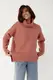 Жіночий светр oversize із розрізами з боків - кораловий цвет, M