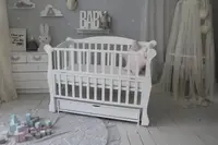 Кровать детская Baby Comfort ЛД10 белая с ящиком и резьбой