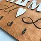 Настенная ключница из дерева с инициалами пары