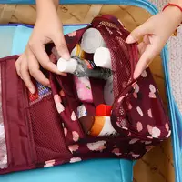 Дорожній органайзер Monopoly toiletry pouch. Бордовий в квіточки. Уцінка
