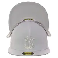 Кепка с прямым козырьком RS15005 белый