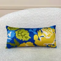Подушка для дивана бархатная В стилі вишивки 50x24 см (52BP_23J014)