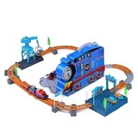 Детская железная дорога Classical Train, паркинг, локомотив на батарейке, карта. Multicolor (132943)