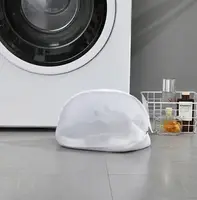 Мешок для стирки 18650 23х23х39 см белый