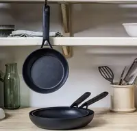 Сковорода універсальна KitchenAid СFA СС003292-001 24 см чорна