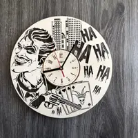 Деревянные настенные часы «Джокер»