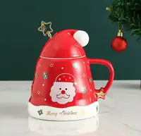 Кружка с крышкой и ложкой Елка 5692 470 мл красная