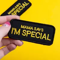 Набір шевронів 2 шт з липучкою "Mama says I am special" 4x9 см "Мама каже, я особливий" вишитий патч шеврон