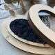 Свадебная коробочка для обручальных колец в форме сердечка со мхом и акриловой крышкой
