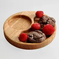 Круглая деревянная монашественница для чашки
