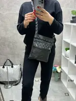 Чорна чоловіча сумка на блискавці, з двома кишенями спереду, бюджетний варіант (1764)
