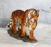 Статуетка Тигриця з тигреням 36*19*10 см Гранд Презент СП319 цв
