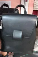 ЧЕРНЫЙ - большой качественный рюкзак с одним отделением на молнии, под клапаном (Луцк, 737)