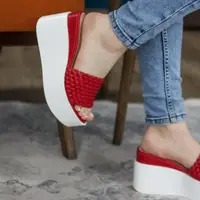Шльопанці жіночі Fashion Idjie 2822 36 розмір 23,5 см Червоний