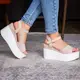 Женские босоножки Fashion Jasper 2899 40 размер 25 см Бежевый