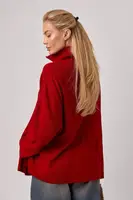 Жіночий свитер oversize з коміром на блискавці - червоний колір, M