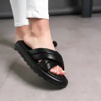 Шльопанці жіночі Fashion Oliver 3668 35 розмір 23 см Чорний