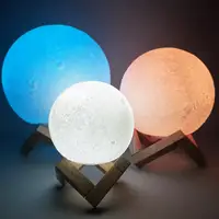 Світильник настільний Місяць 3D RGB 10 см + пульт