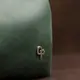 Кожаная косметичка унисекс GRANDE PELLE 11571 Зеленый