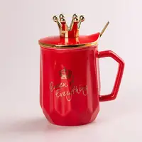 Чашка керамічна 400 мл Queen of Everything з кришкою та ложкою