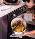 Гусятница с крышкой KitchenAid СС006062-001 30 см 5.6 л кремовая