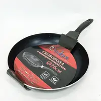 Сковорода UNIQUE UN-5155 26 см с антипригарным покрытием и эргономичной бакелитовой ручкой.