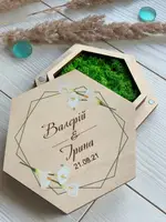 Дерев'яна коробочка для обручок з мохом, принт «Кали»