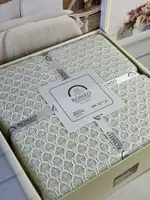 Zeynep krem ​​вязаный акриловый плед. Romeo Home Турция.